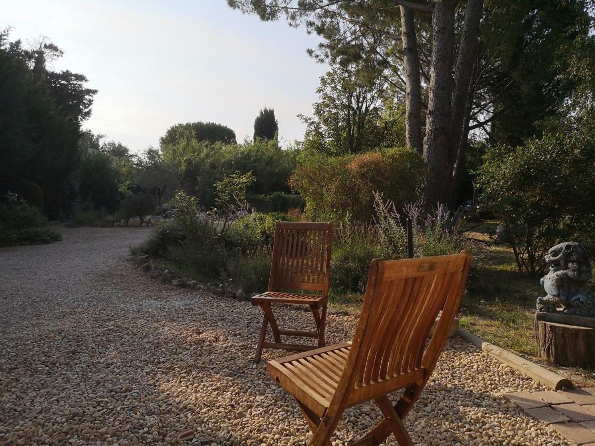 La Bastide Des Sources Apartamento Beaucaire  Exterior foto